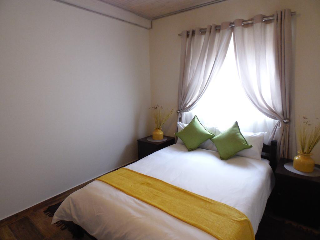 Urban Glamping Tranquil International Backpacking Village Saint Lucia Estuary Exterior foto