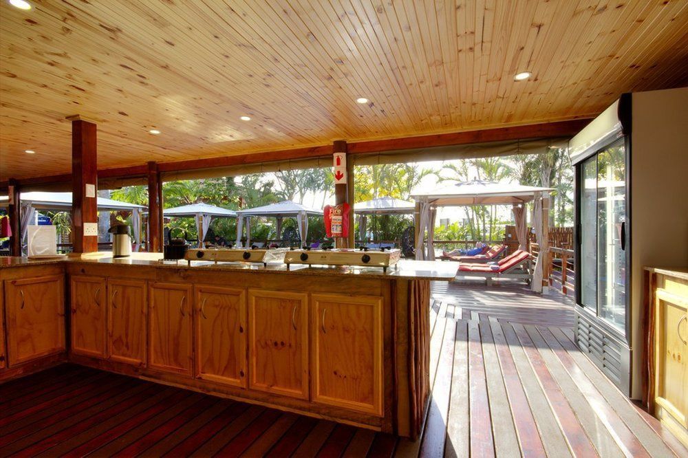 Urban Glamping Tranquil International Backpacking Village Saint Lucia Estuary Exterior foto